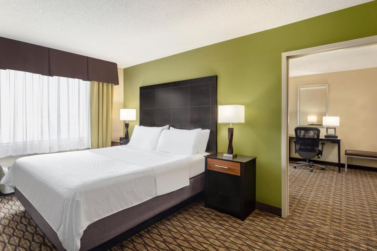 Holiday Inn Express Hotel & Suites Edmond By Ihg Bagian luar foto