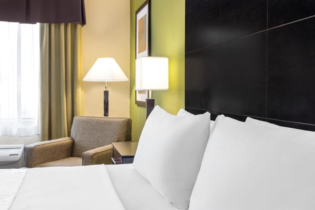 Holiday Inn Express Hotel & Suites Edmond By Ihg Bagian luar foto
