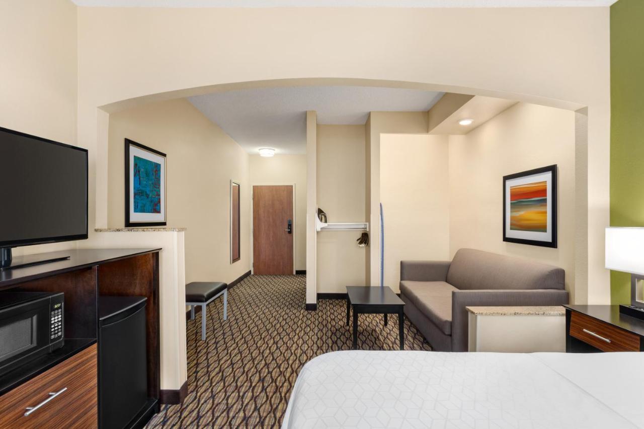 Holiday Inn Express Hotel & Suites Edmond By Ihg Bagian luar foto