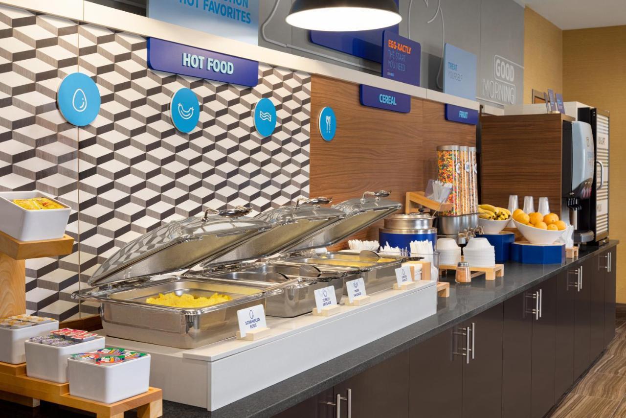 Holiday Inn Express Hotel & Suites Edmond By Ihg Bagian luar foto
